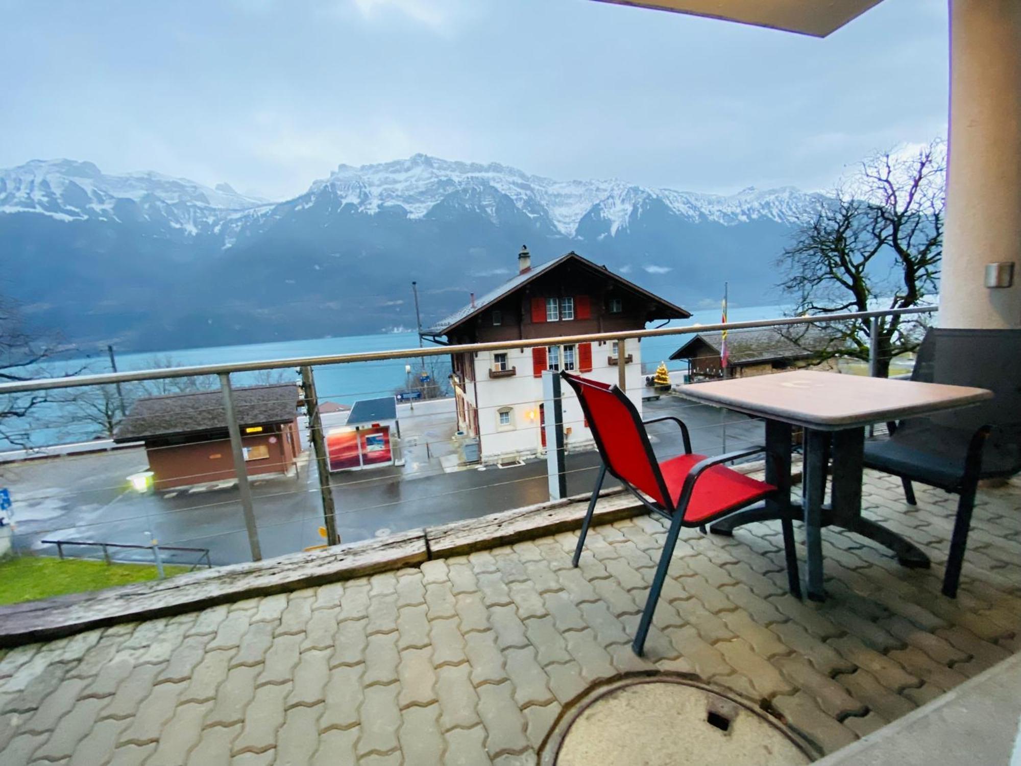 Lake Facing Studio Niederried bei Interlaken Esterno foto